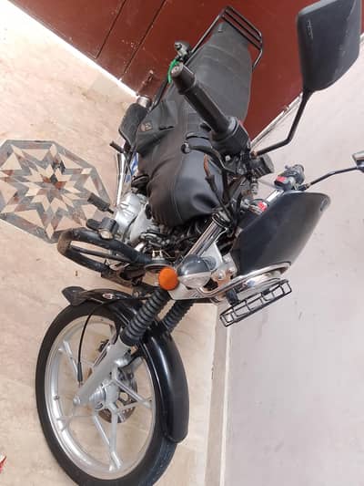 Suzuki GS 150-SE