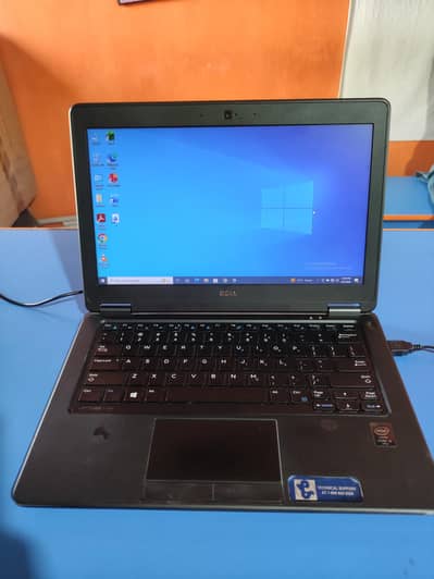 Dell latitude E7250 Model