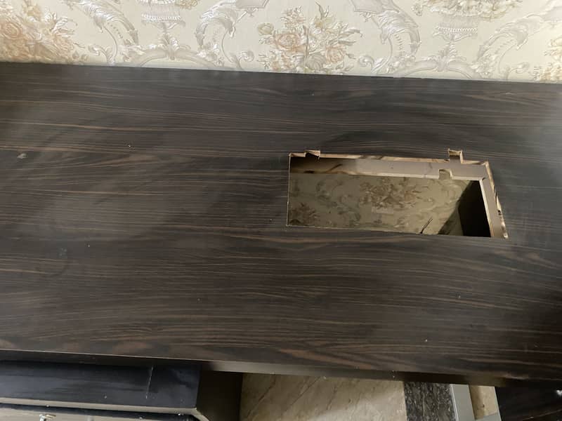 Silayi machine table 0