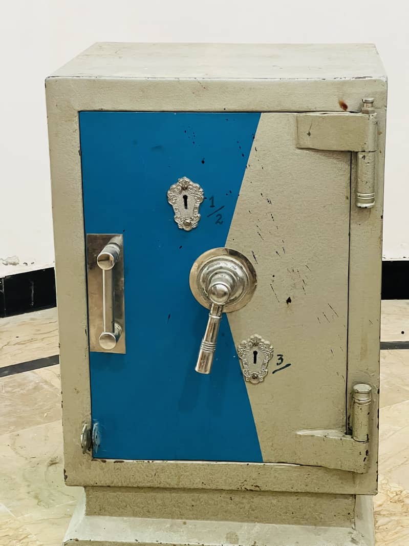 Locker 0