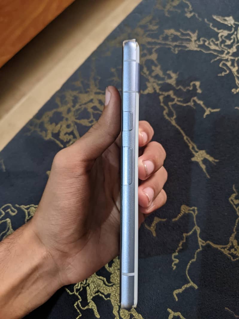 Google Pixel 7a 2