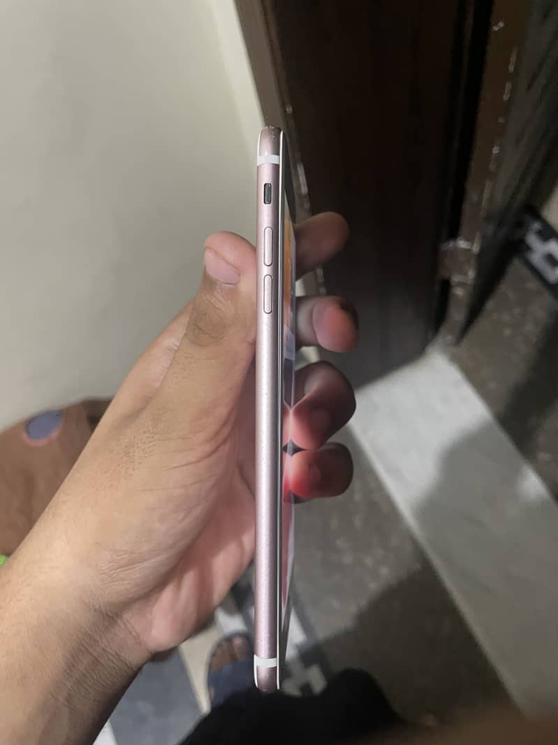 Apple iPhone 7 Plus 5