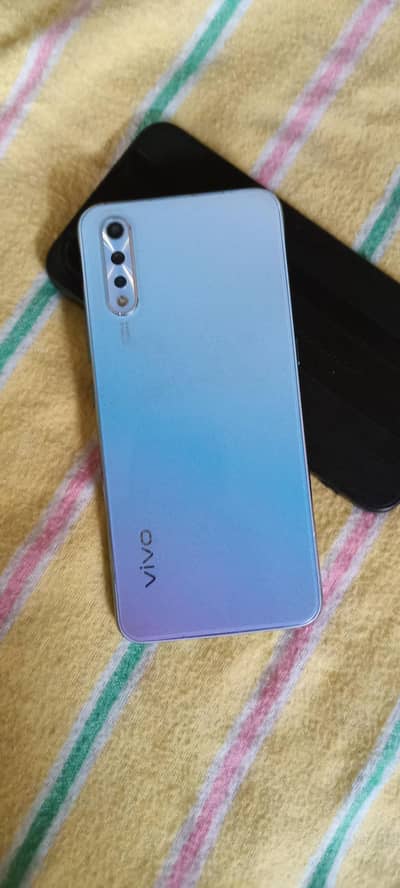 Vivo s1 official pta approved 4/128 best battery back up exchange psbl
