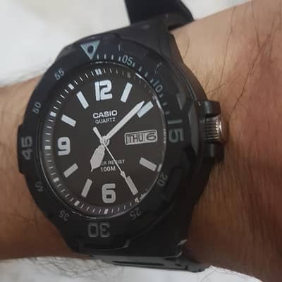 Brand New Casio Diver MRW-200H