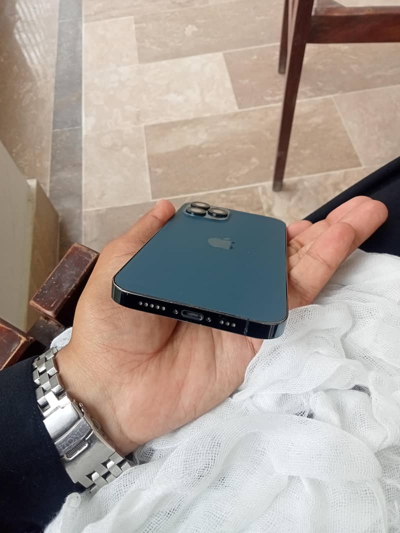 Apple iPhone 12 Pro 1