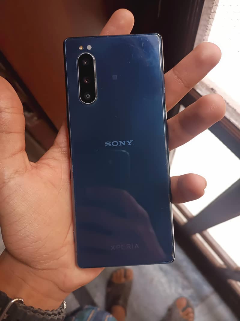 Sony 5 1