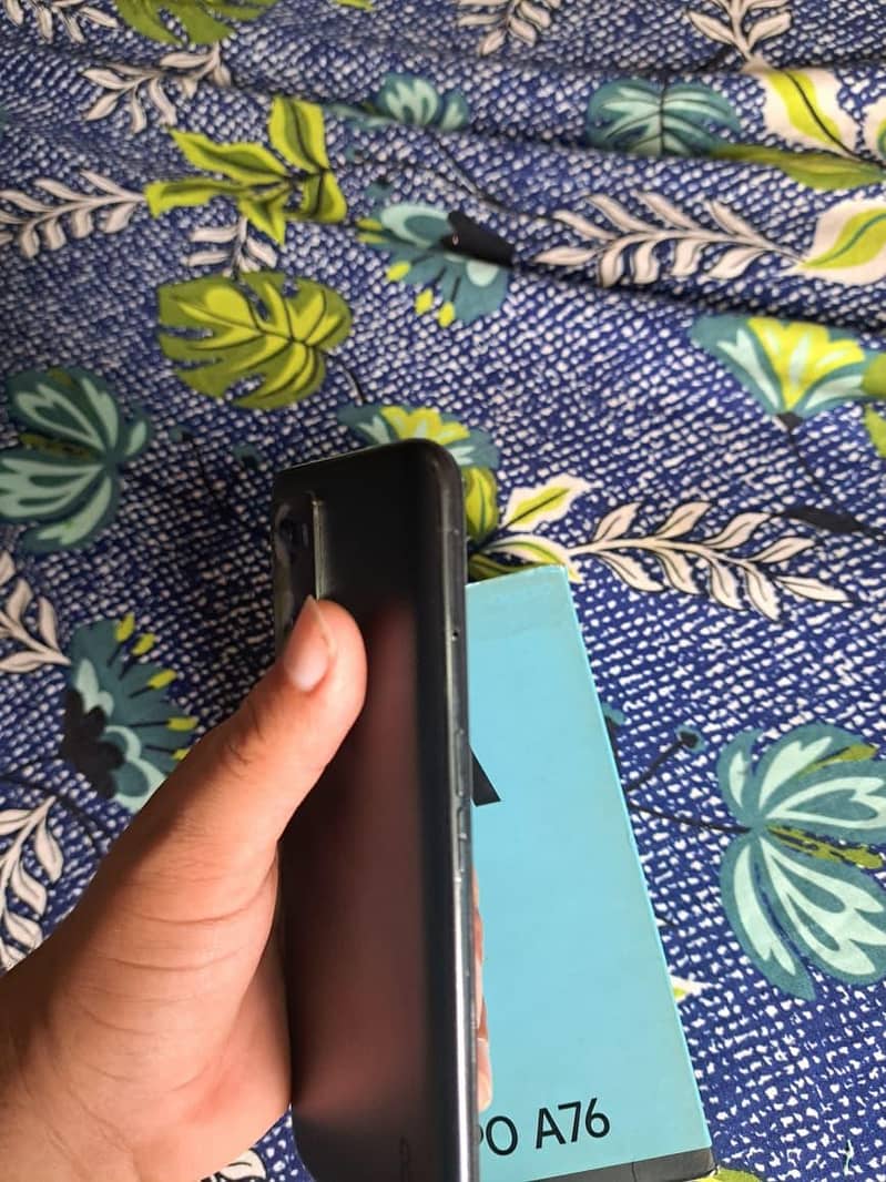 OPPO A76 5