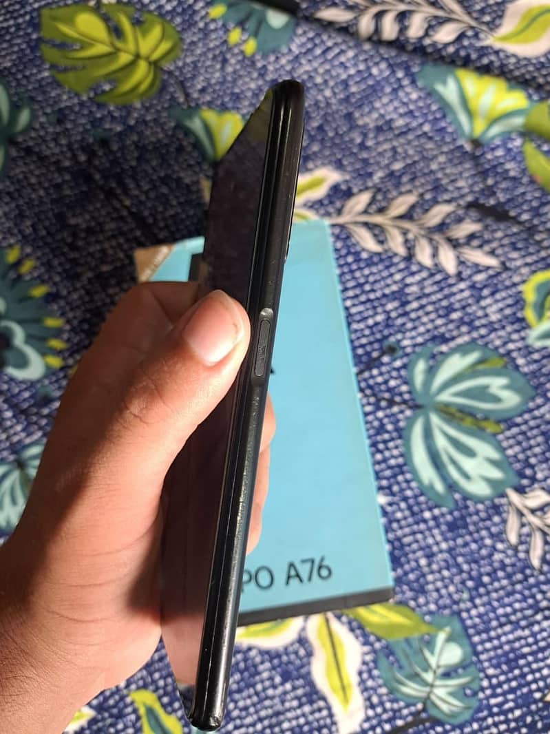 OPPO A76 8