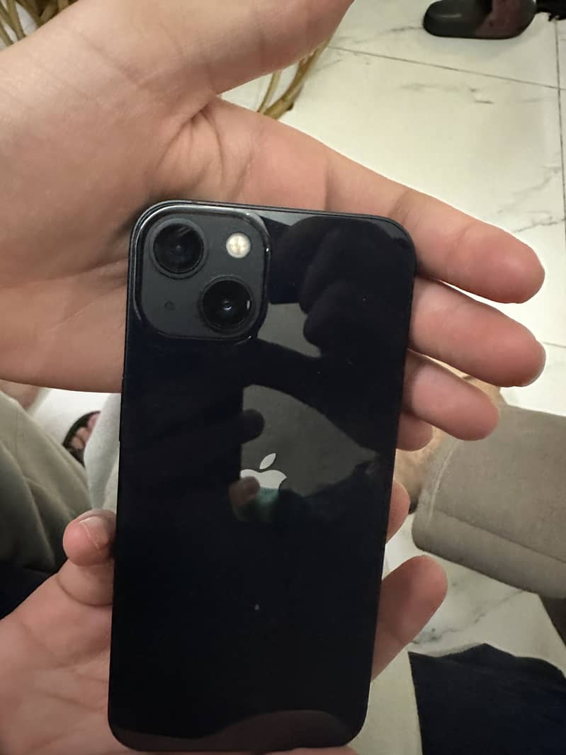 Apple iPhone 13 1