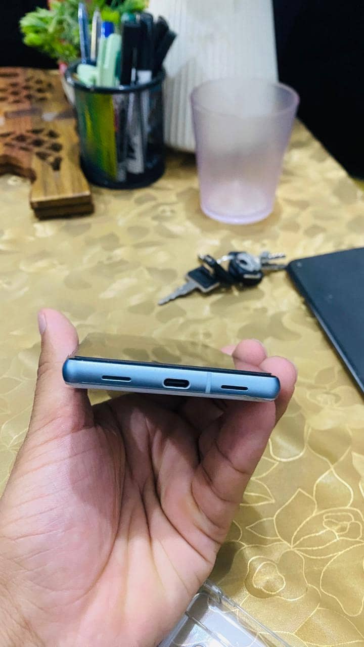 Google Pixel 7a 3
