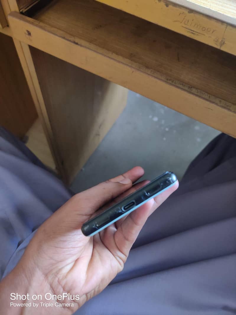 Google Pixel 6a 5