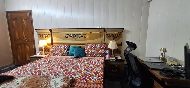 Bed set with dressing and cupboard