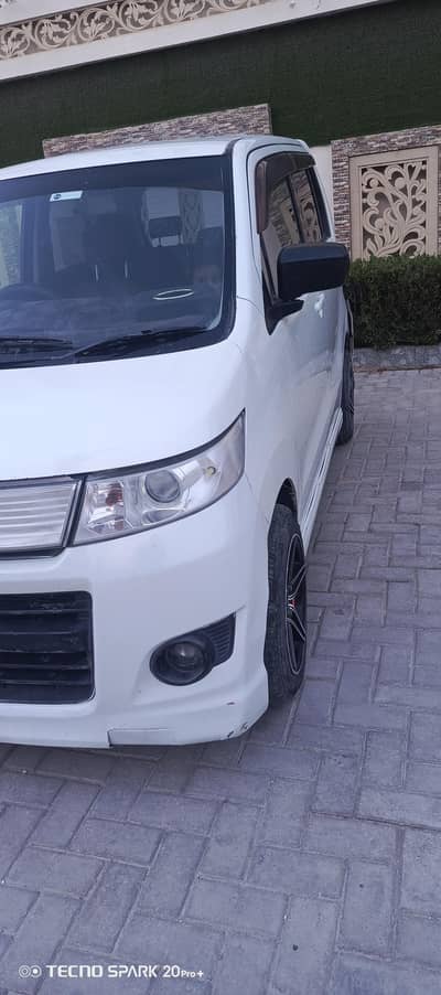Suzuki Wagon R stingray  2015 03142727657