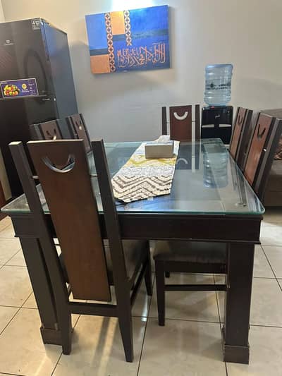 dainig table