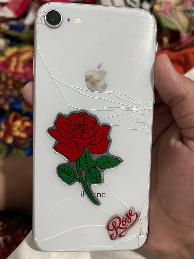 Apple iPhone 8 1
