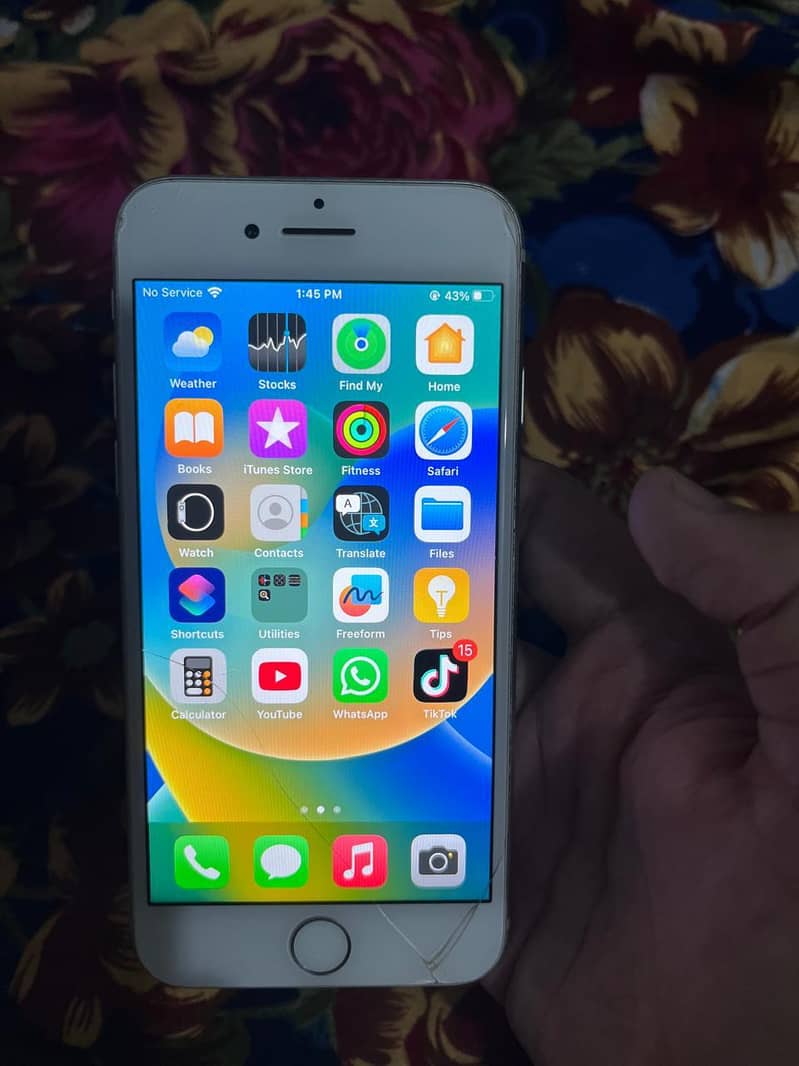 Apple iPhone 8 3