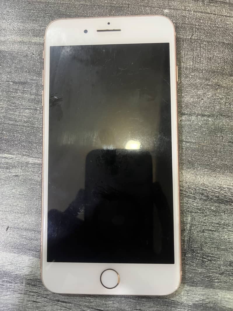 Apple iPhone 8 Plus 1