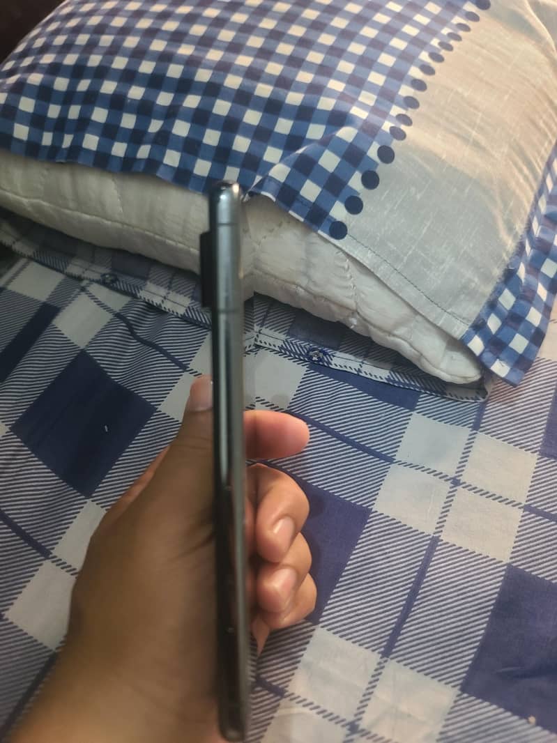 Google Pixel 8 Pro 2