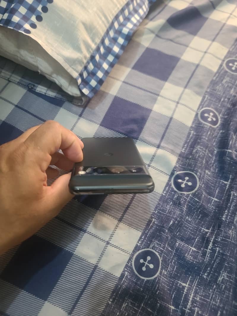 Google Pixel 8 Pro 4