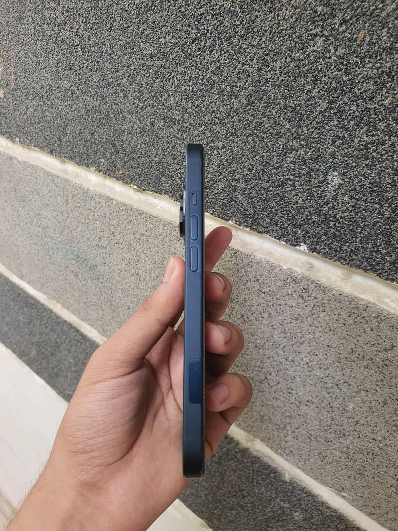Apple iPhone 14 2