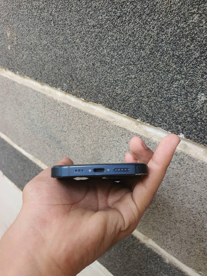 Apple iPhone 14 5