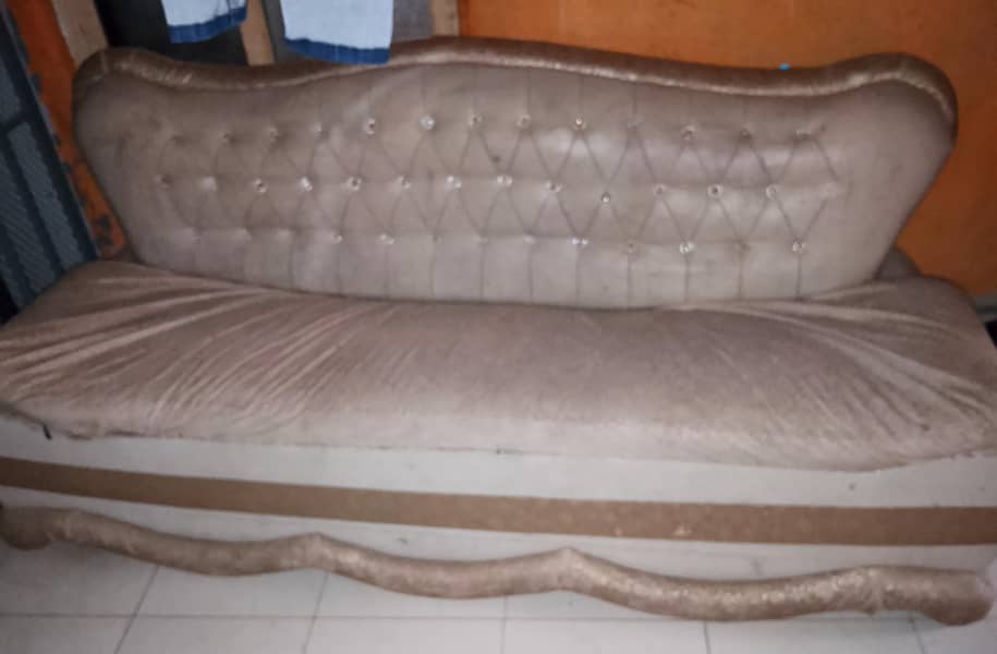 Golden Ruby Sofa Set 2