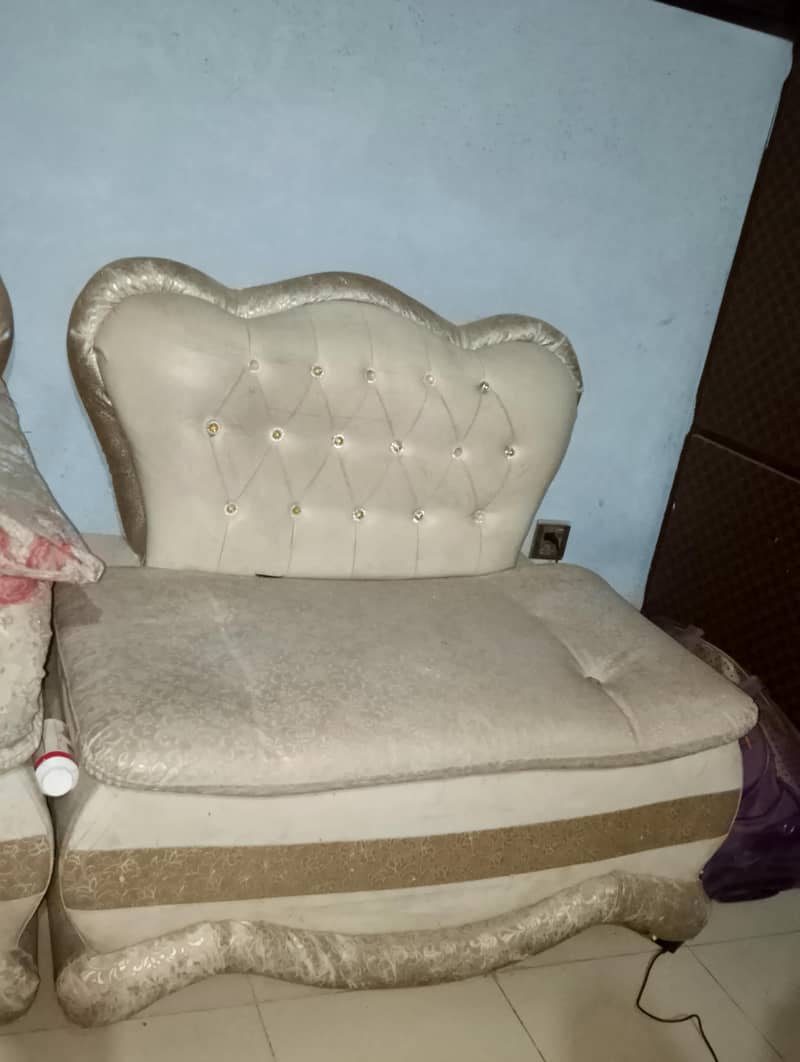 Golden Ruby Sofa Set 3