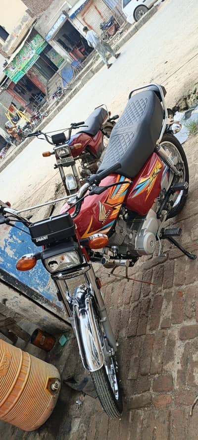 Honda 125 copy latter clear