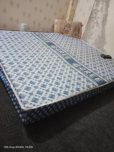 King Size 6-Inch Hard Mattress – Urgent Sale