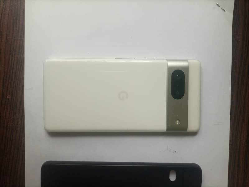 Google Pixel 7 4