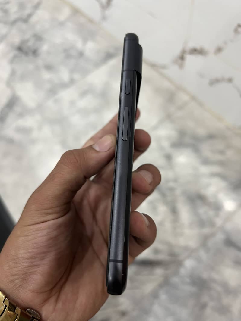 Google Pixel 8 6