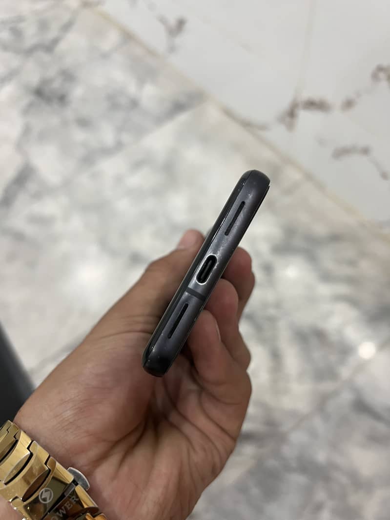 Google Pixel 8 7