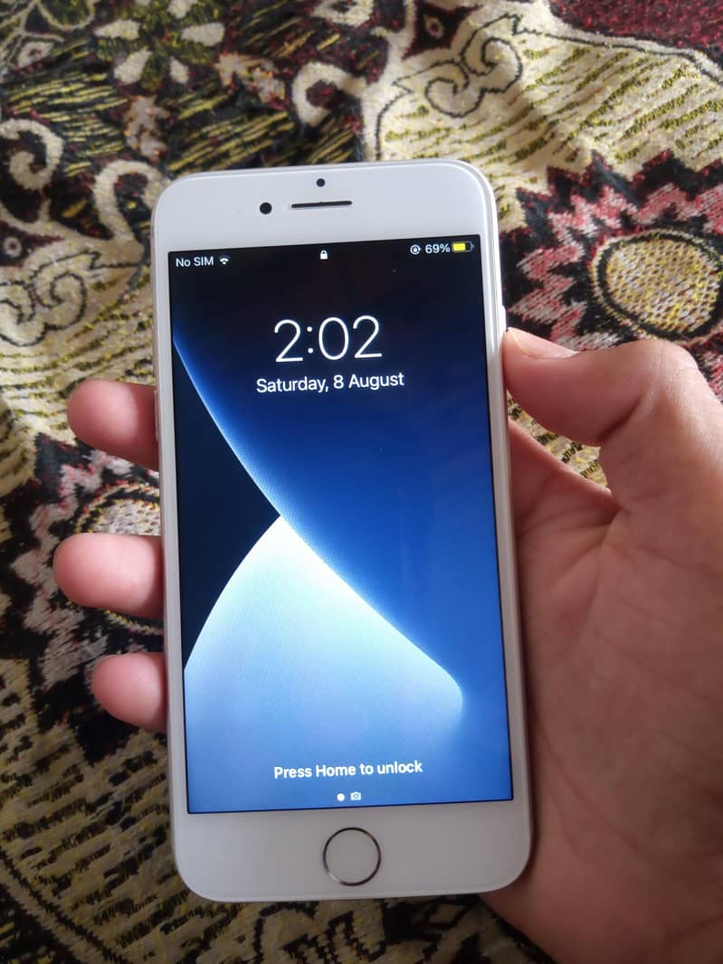 Apple iPhone 7 1