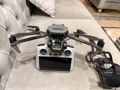 DJI Mavic 3 pro | Brand new condition | single battery