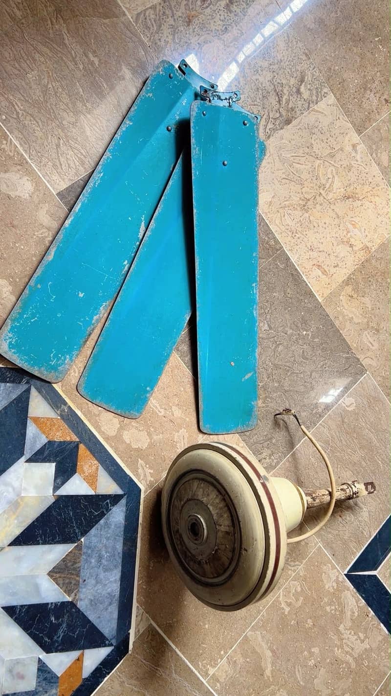 Ceiling fan 0