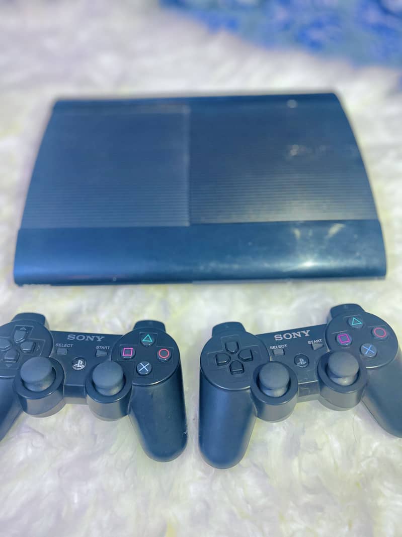 PS3 super slim 0