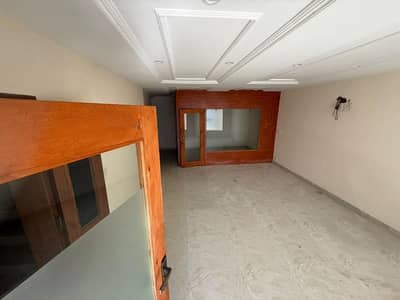 4 Marla Semi Furnished Floor With Lift For Rent