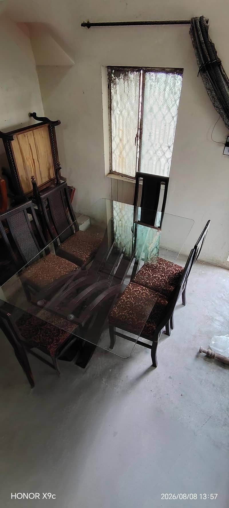 Dining table with chairs 4