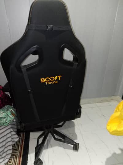 boost throne gaming chair 03288877923