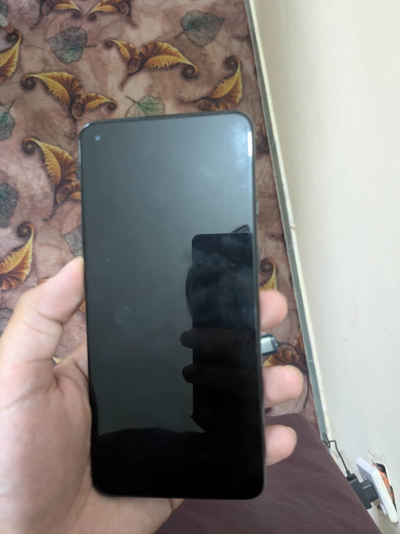 One Plus 9R 1