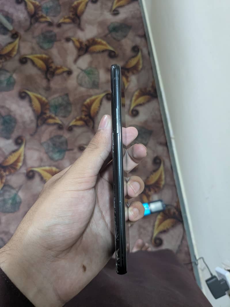One Plus 9R 6