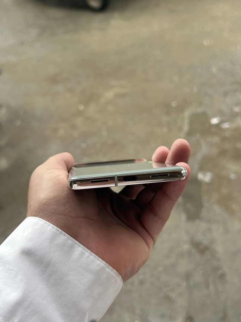 Google Pixel 7 Pro 2