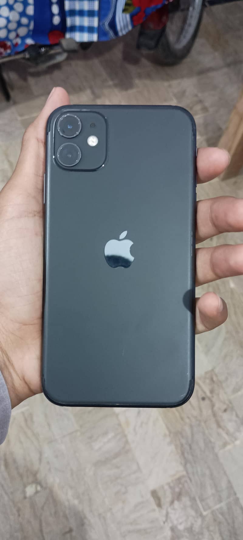Apple iPhone 11 0