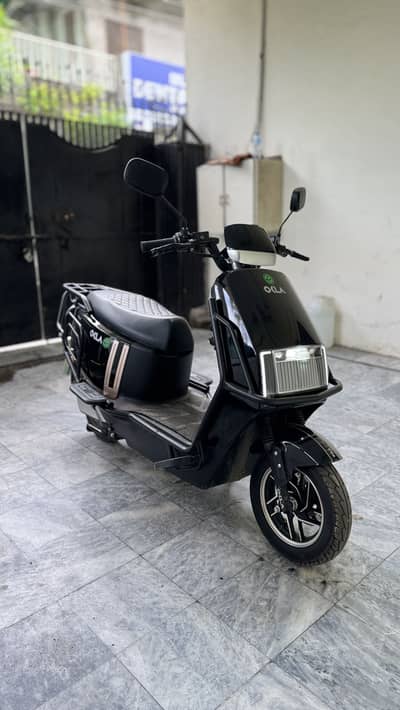 Okla Onyn Electric Scooty