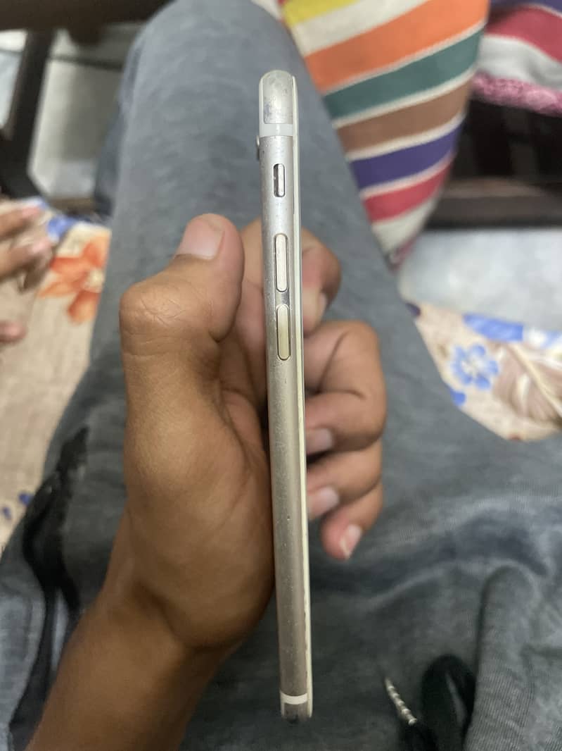 Apple iPhone 6 2