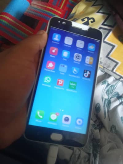 oppo 4/64 urgent sale Whatsapp 03103815132