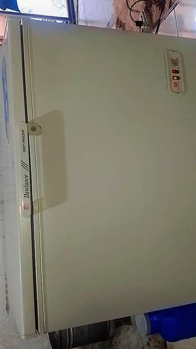 DAWLANCE DEEP FREEZER
