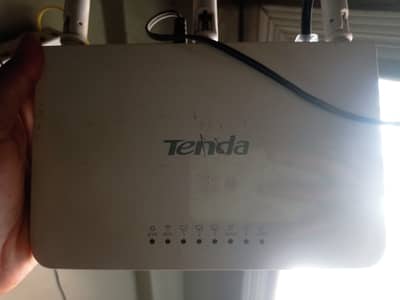 Tenda cable router