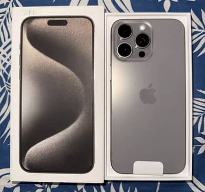 IPhone 15 pro max Natural Titanium 256GB Box Cable
