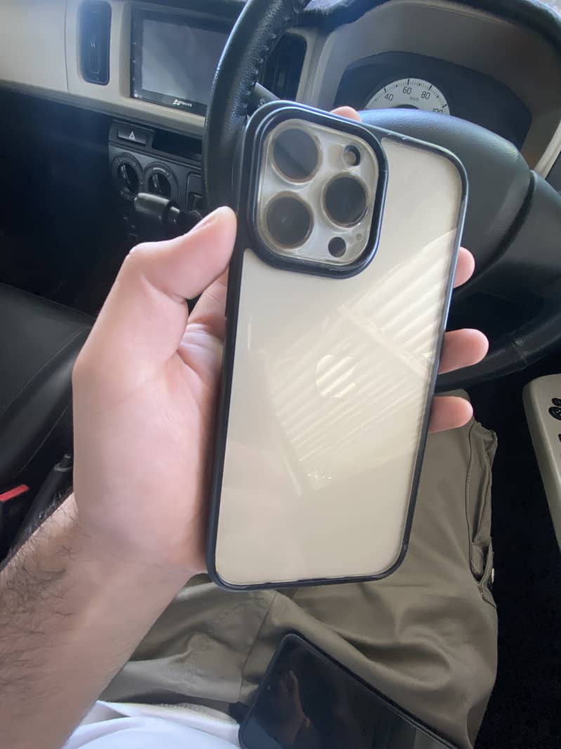 Apple iPhone 14 Pro Max 1